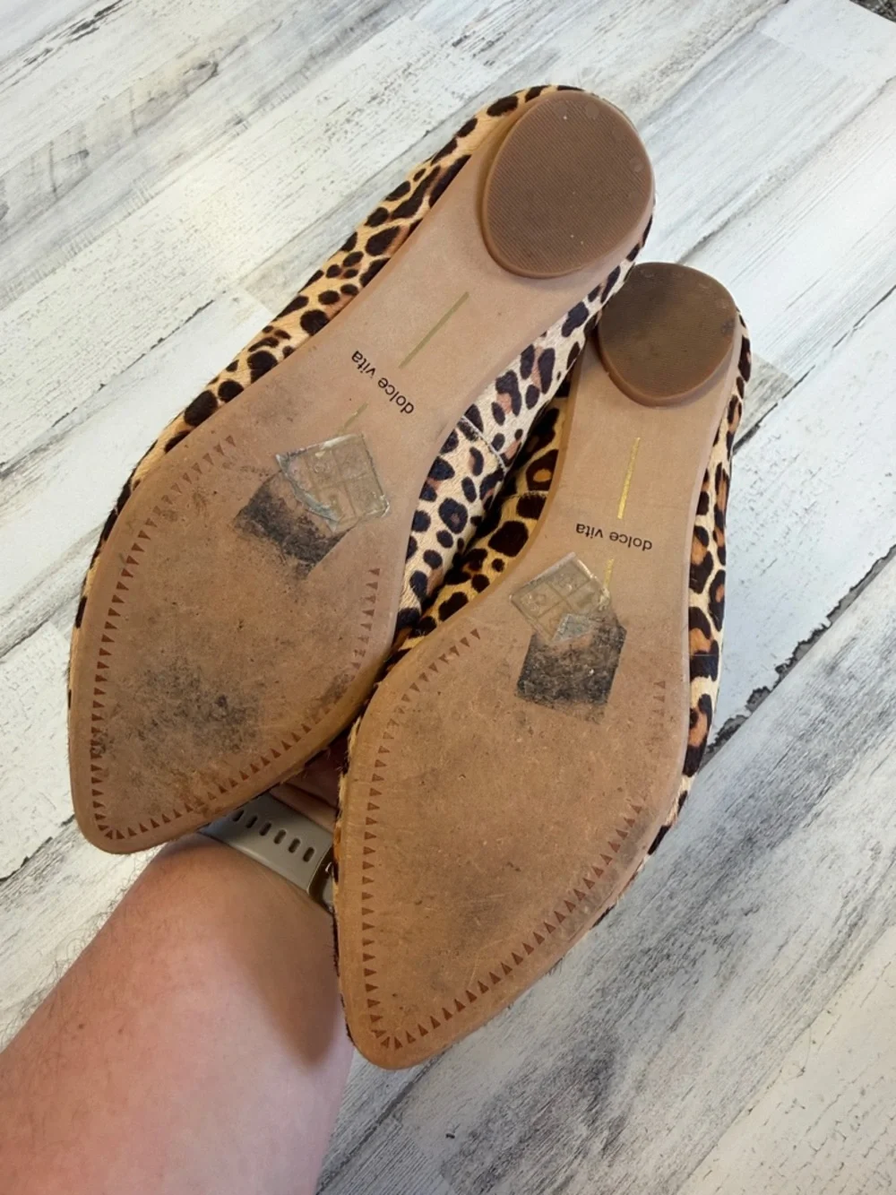 Dolce Vita Leopard Print Pointed Toe Women's Flats - Picture 3 of 3